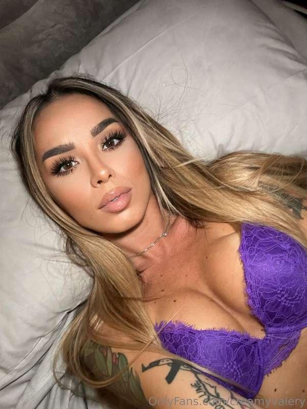 Your angel is ONLINE NOW! 😍 🥰