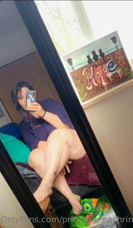 Customs are open! If you have a request, I'll be working on ..