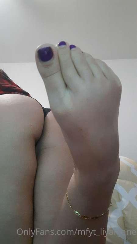 Where u belong, beneath me