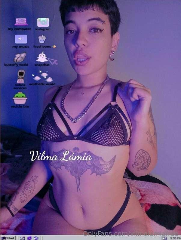 Puedo ser tu E- Girl favorita? tu novia virtual?
. vip: @vil..