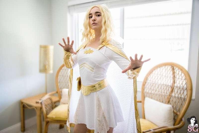 Marvelous @ellisd4me has a new cosplay set in #SGMemberRevie..