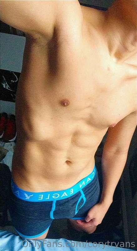 𝕋𝕨𝕠 𝕕𝕚𝕗𝕗𝕖𝕣𝕖𝕟𝕥 𝕦𝕟𝕕𝕚𝕖𝕤 𝕗𝕠𝕣 𝕪𝕠𝕦 𝕘𝕦𝕪𝕤 𝕥𝕠𝕕𝕒𝕪!!