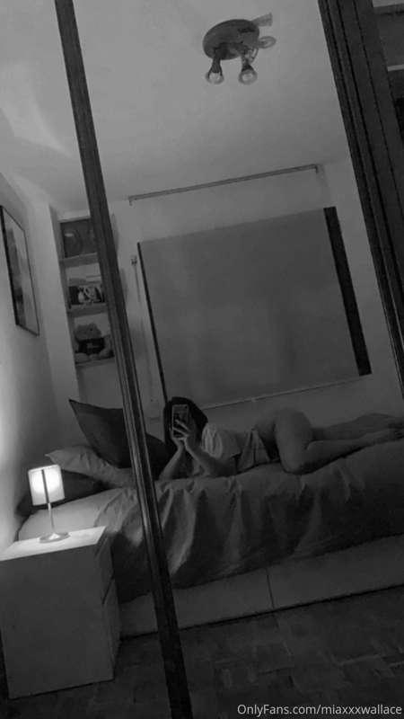 🤳👸🏻🍑