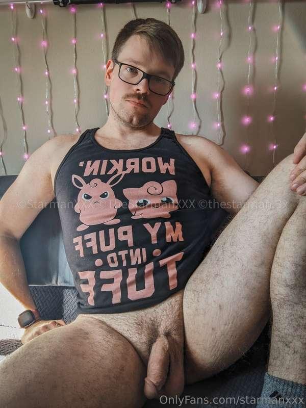 Letting it all hang loose 🍆