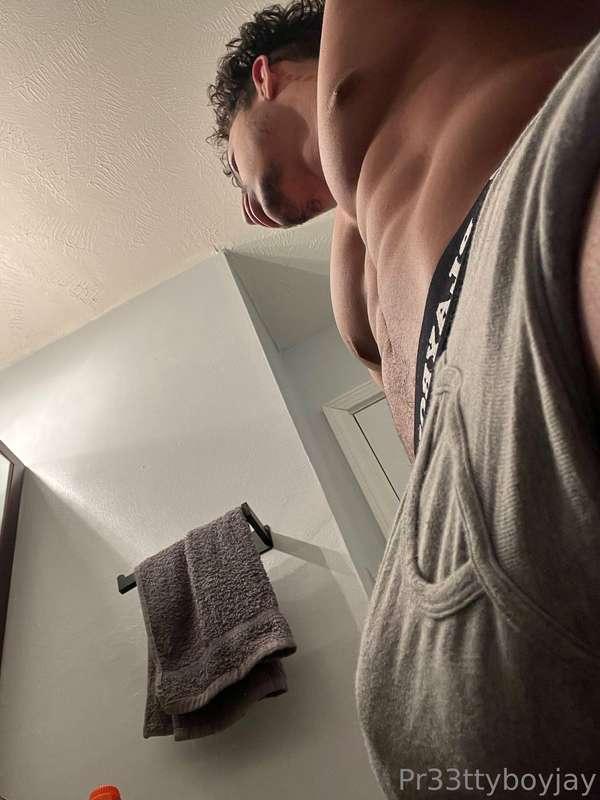Do you see my dick print?
