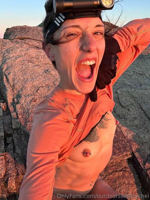 Can you tell I like sunrises? Swipe for the bush pic.