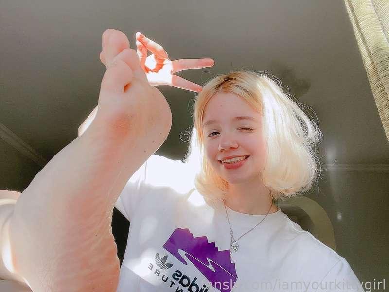 what a cute sunny day 