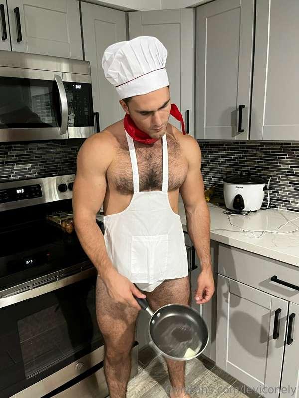 Cooking and getting naughty all at once! 👍