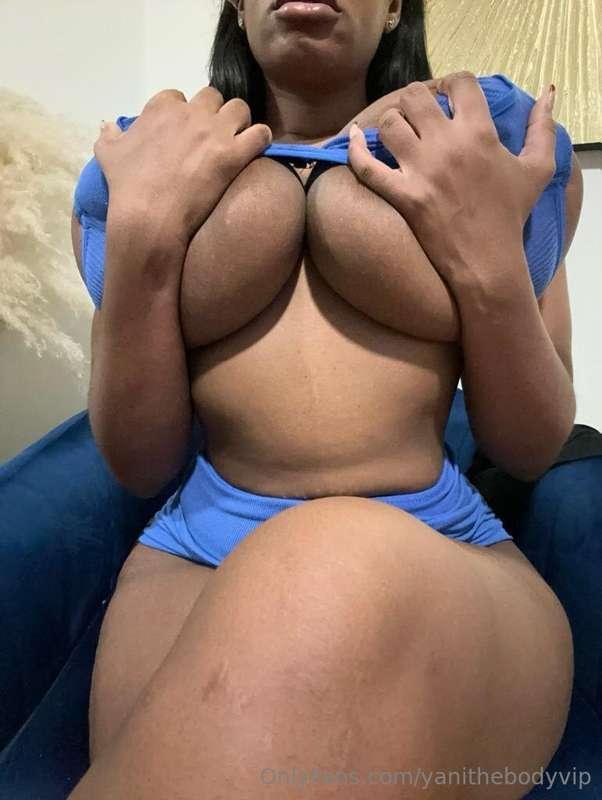 My all-new GRAVITY-DEFYING TITS VIDEO is in your inbox NOW d..