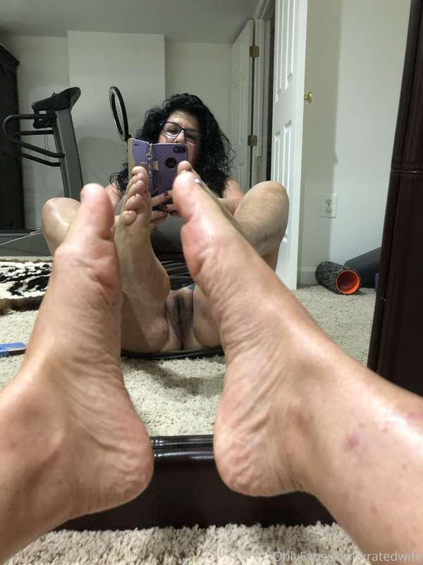 Showing off my pretty feet after the baby soft foot peel and..