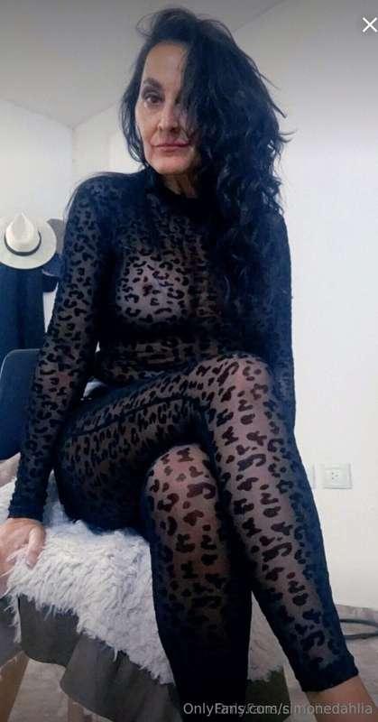 🌷 @brikorey 🌷 🫦 @brikoreyvip 🫦🌺 50%OFF‼️ 🌷56 years old woman..
