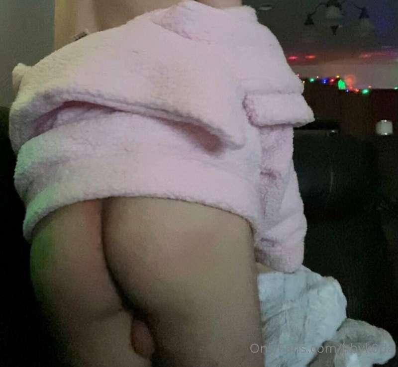 pink femboy 💗💕💗💕💗💕