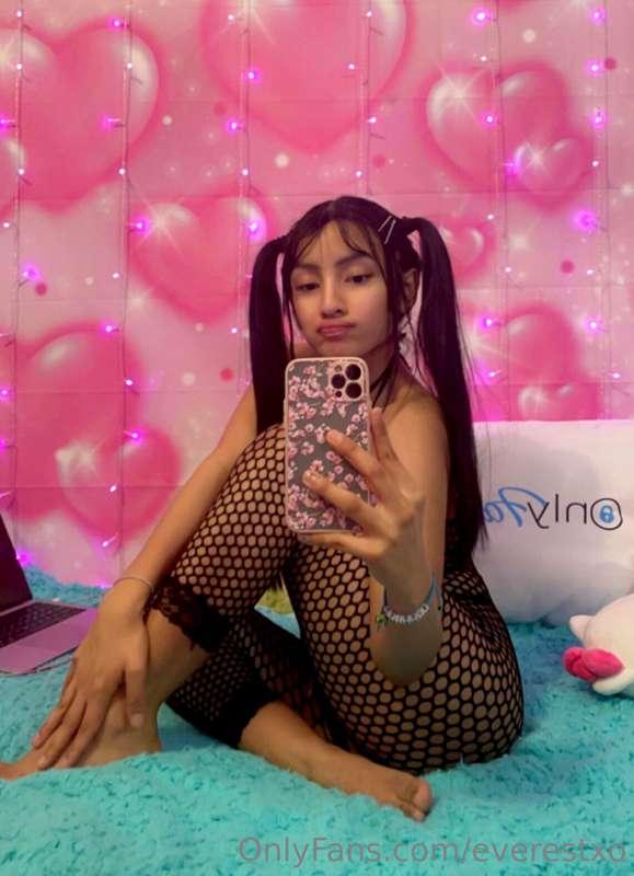 Do you like my new fishnet outfit?💘 it doesn’t cover anythin..