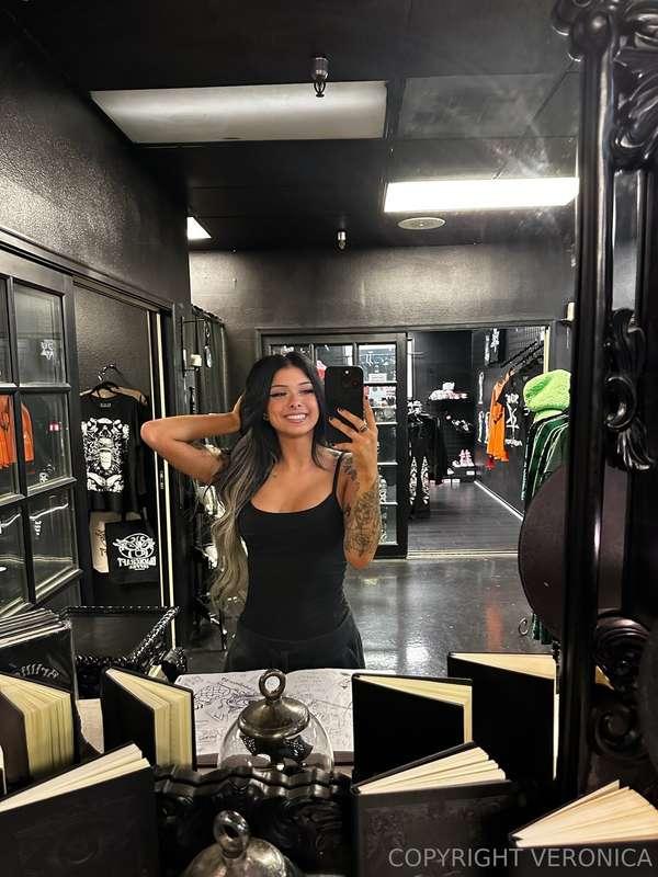 in a good mood....whos gonna chat me up