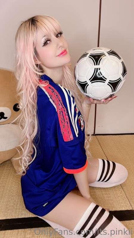 I have a little present for you under this jersey~