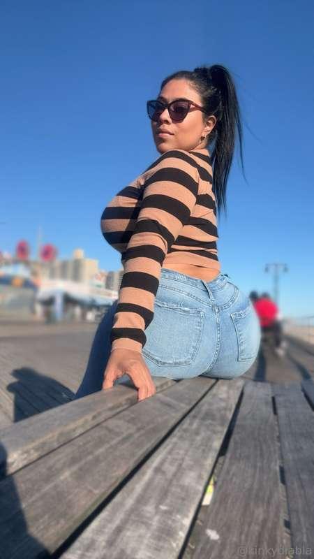 Can I seat on you V