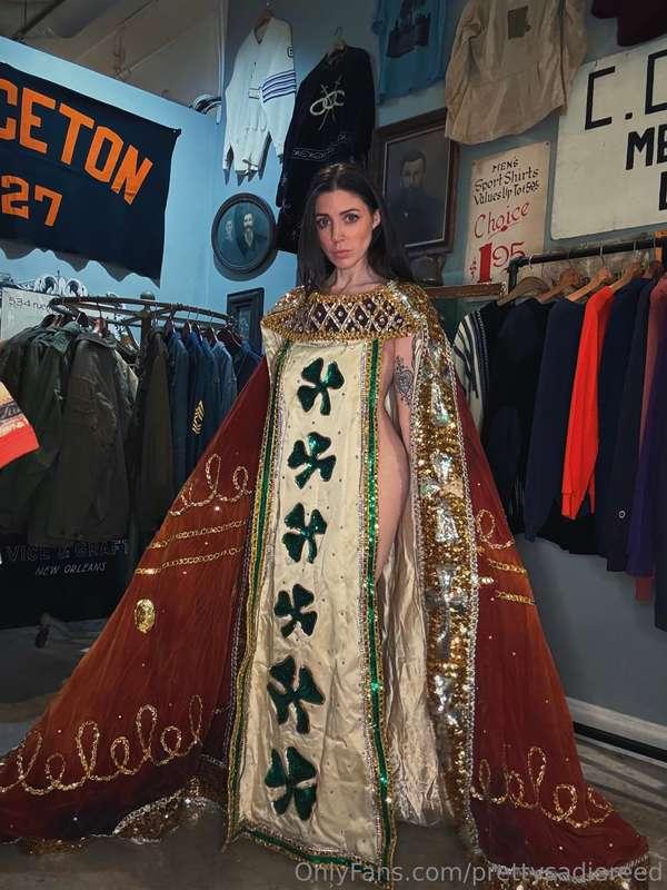If this doesn't make me the queen of Mardi Gras then I don't..