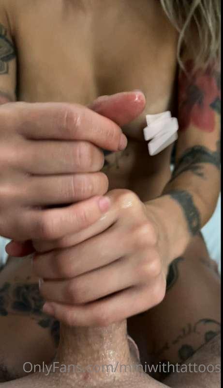 Lubed up handjob and a cream pie from the bald kitty days.