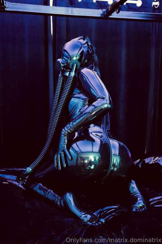 matrix.dominatrix image #0