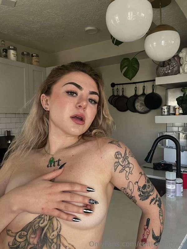 I bet you want to see me fully naked 😈
