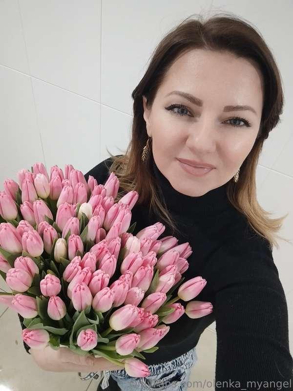 There cannot be many flowers💐😍