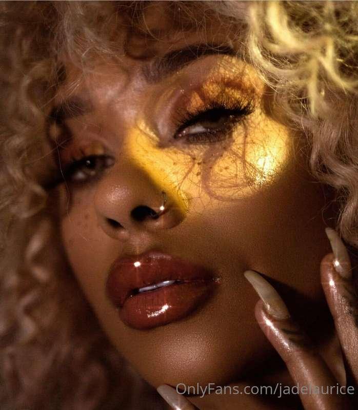 Hope your day is golden ✨✨✨