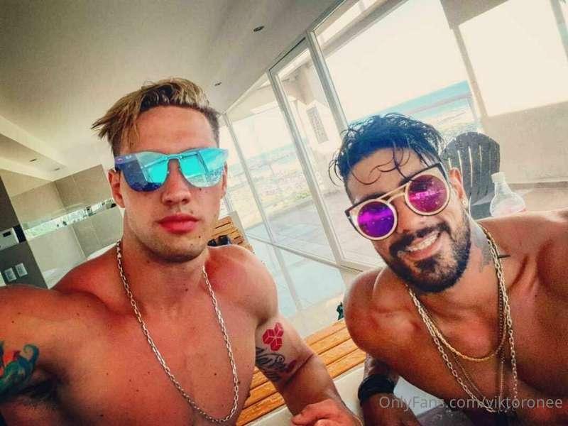 Jakuzzi party with @marchioamorocho