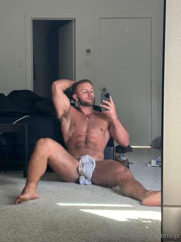 reilly.goldenvip main image