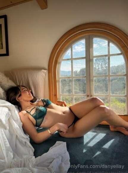 just imagine waking up next to this everyday 😏