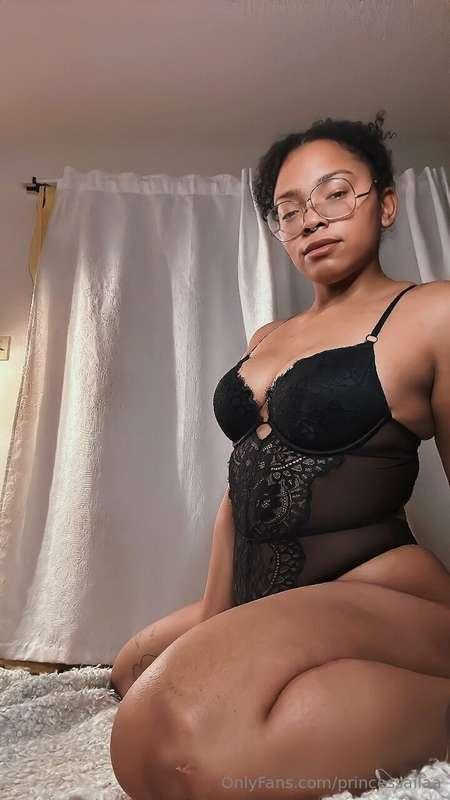 Cum take this off of me and bend me over 🥵