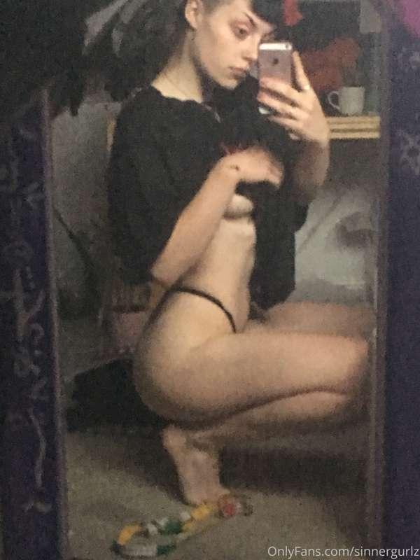 hey babies how r u all? any photo requests?