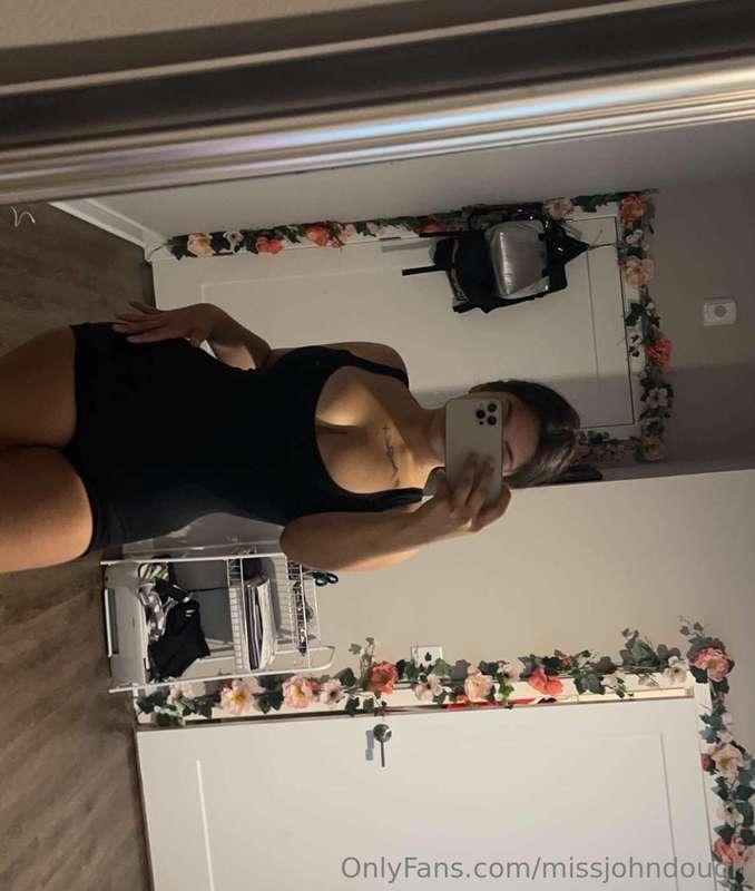 Hey there what u doin?