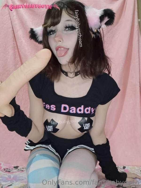hey daddy, check your dm 'cause there's something very speci..