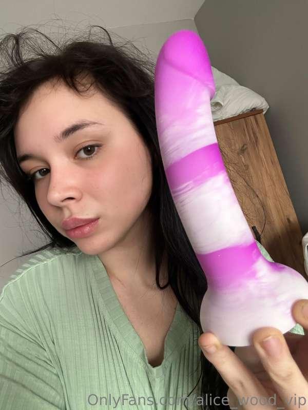 **Where should I put this dildo, hmm?** 👉👌