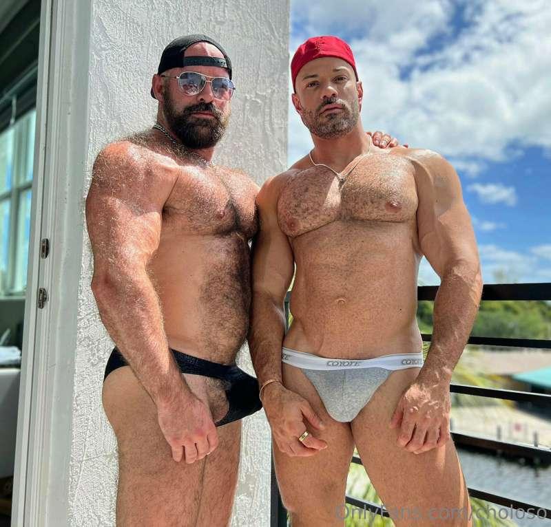 Pic of the Video "Perú enters Brazil"  with my muscled sexy ..