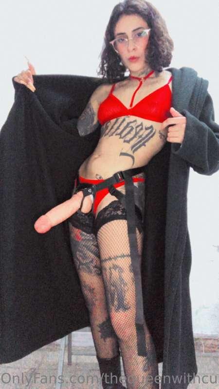 Are you ready to worship the big dick of your goddess? be a ..
