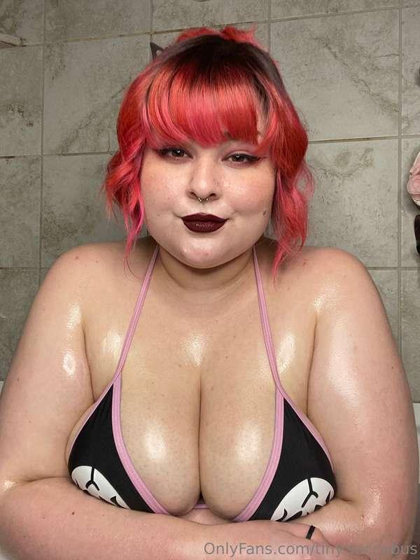 tiny.succubus image #4