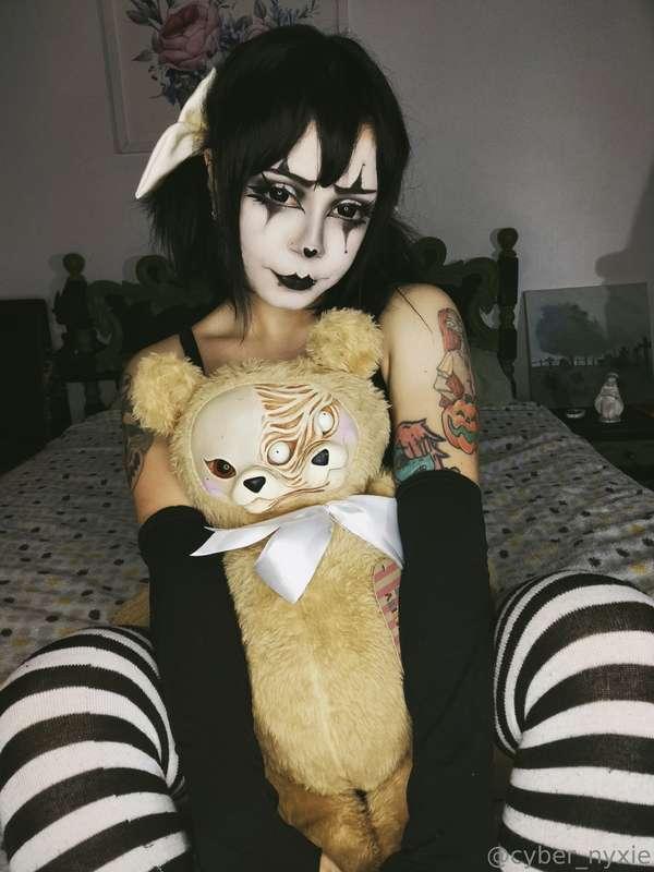 cyber_nyxie image #4