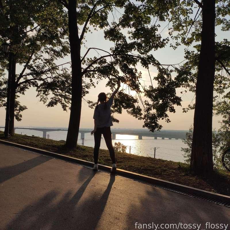 tossy_flossy image #0