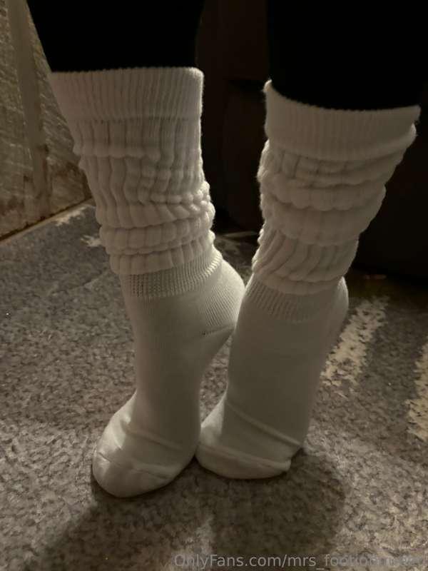 mrs_footjobqueen image #5