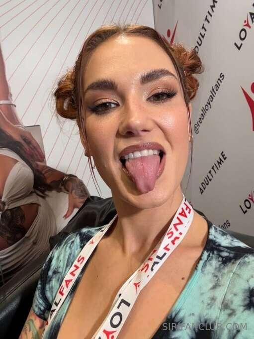 How about a little lick on those balls? 👅