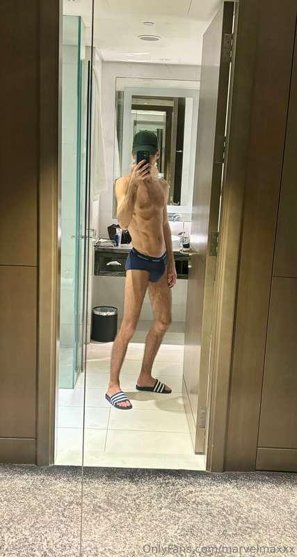 Wanna take a shower with me? 💦😘