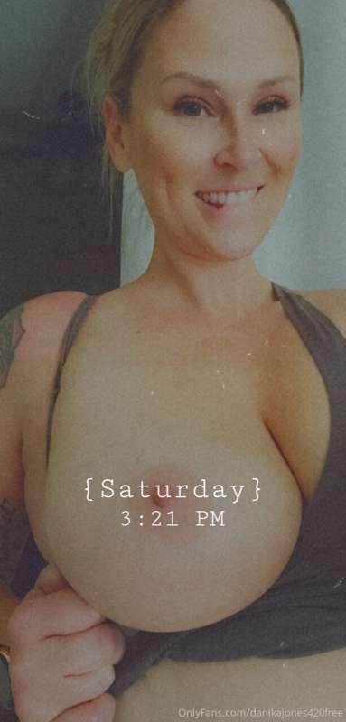 Thought this was an artsy "kinda-censored-but-can-still-see ..