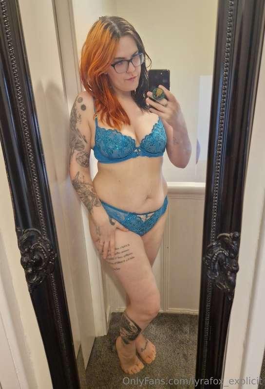 Like my new lingerie? 💙 it's my favourite colour 🥰