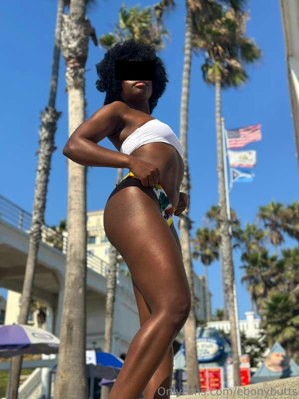 ebonybutts image #1