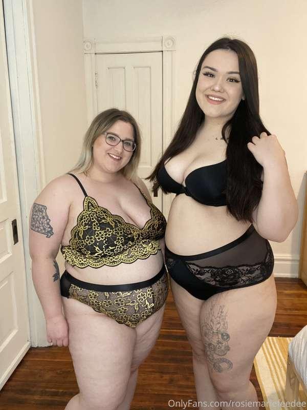 The size contrast is so fucking hot 🥵