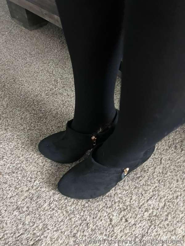 mrs_footjobqueen image #7
