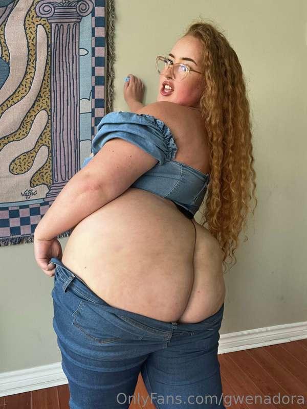 I make jeans look like leggings ;)