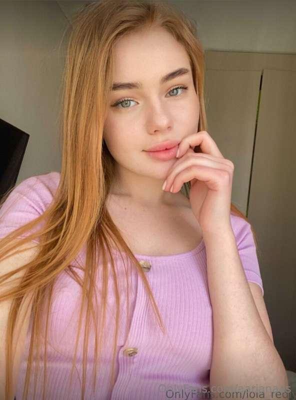 😇She's ready for your dick @lola_redly😇 Lick me all over & c..