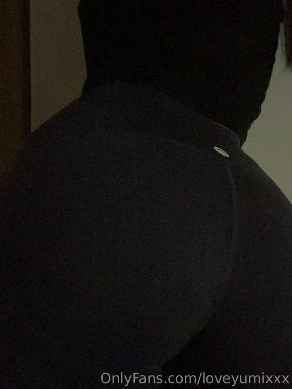 Who love my ass 🍑? I love when you slap me daddy💋❤️